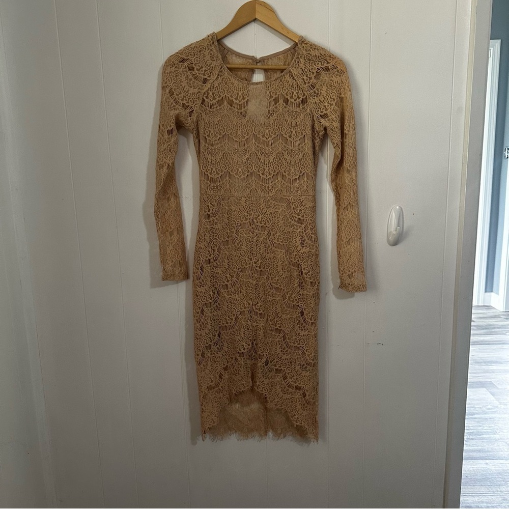Soieblu Tan Long Sleeve Sheath Dress